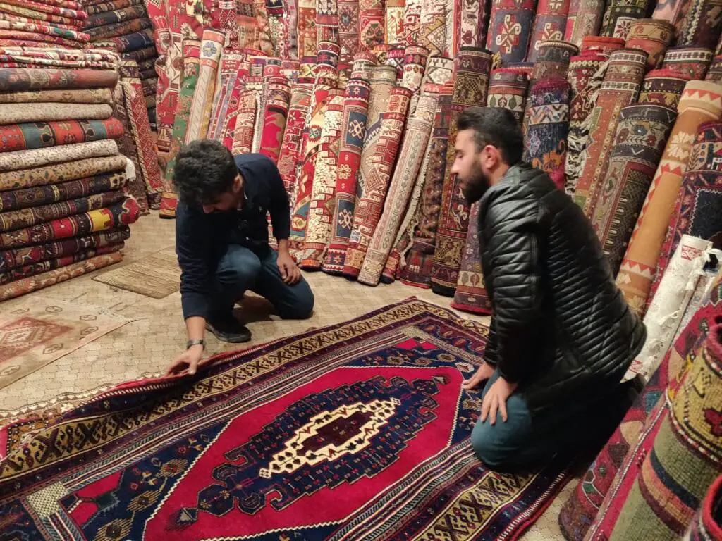 Turkish Souvenirs - what to buy in turkey - Turkish Carpets