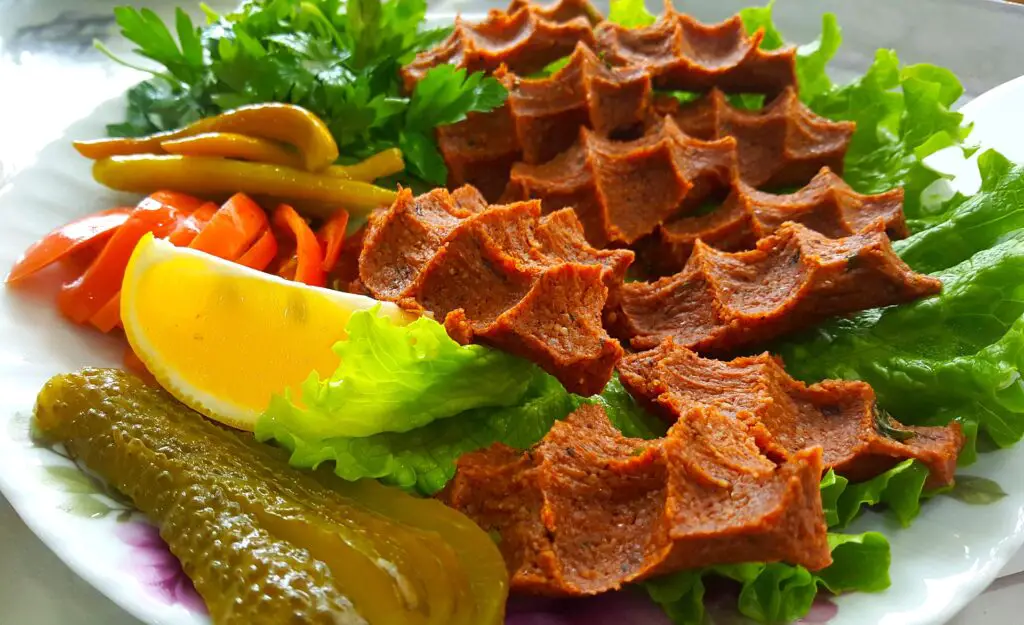 Vegetarian Food in Turkey - Mercimekli Kofte