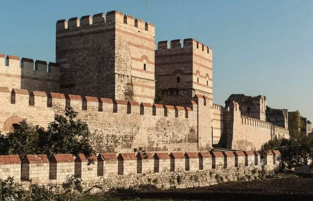 Istanbul Itinerary - Walls of Constantinople