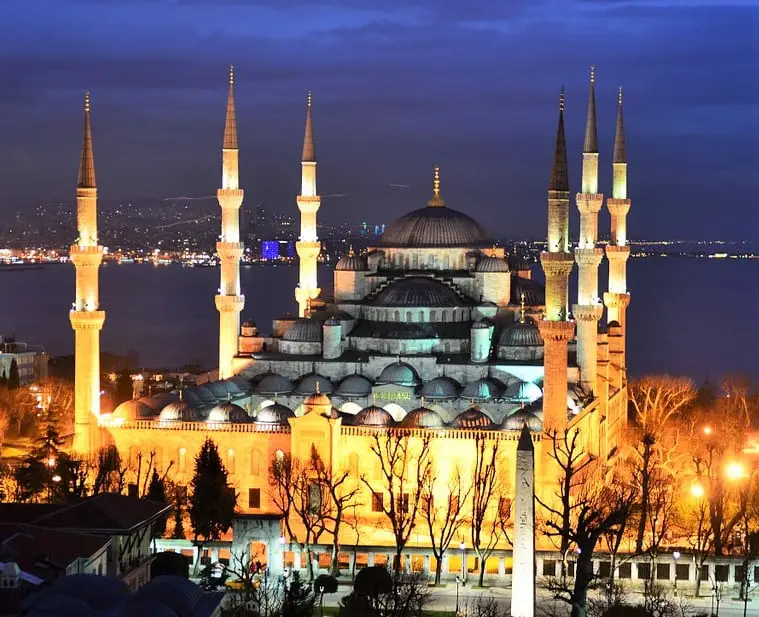 Istanbul Itinerary - Blue Mosque