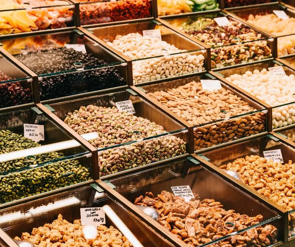 Turkish Souvenirs - what to buy in Turkey - Nuts and dried fruit