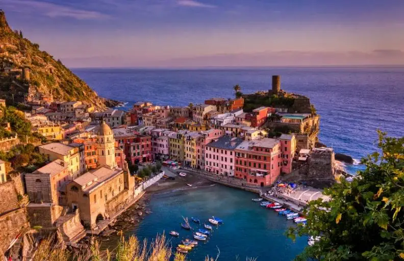 Cinque Terre in one day - Vernazza