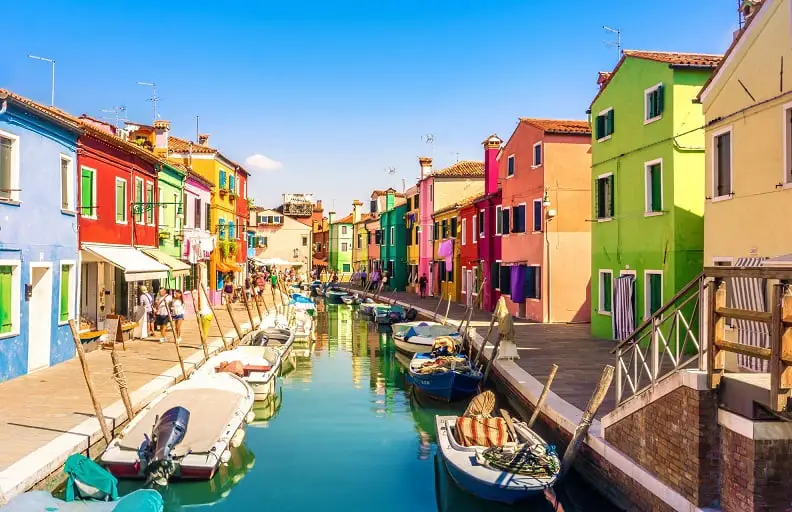 2 weeks in Italy itinerary - Burano