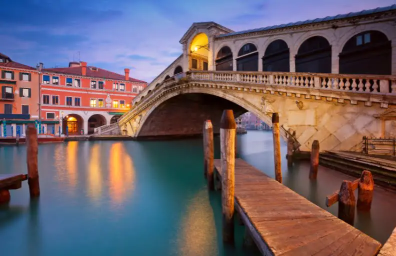 3 days in Venice Itinerary - rialto bridge