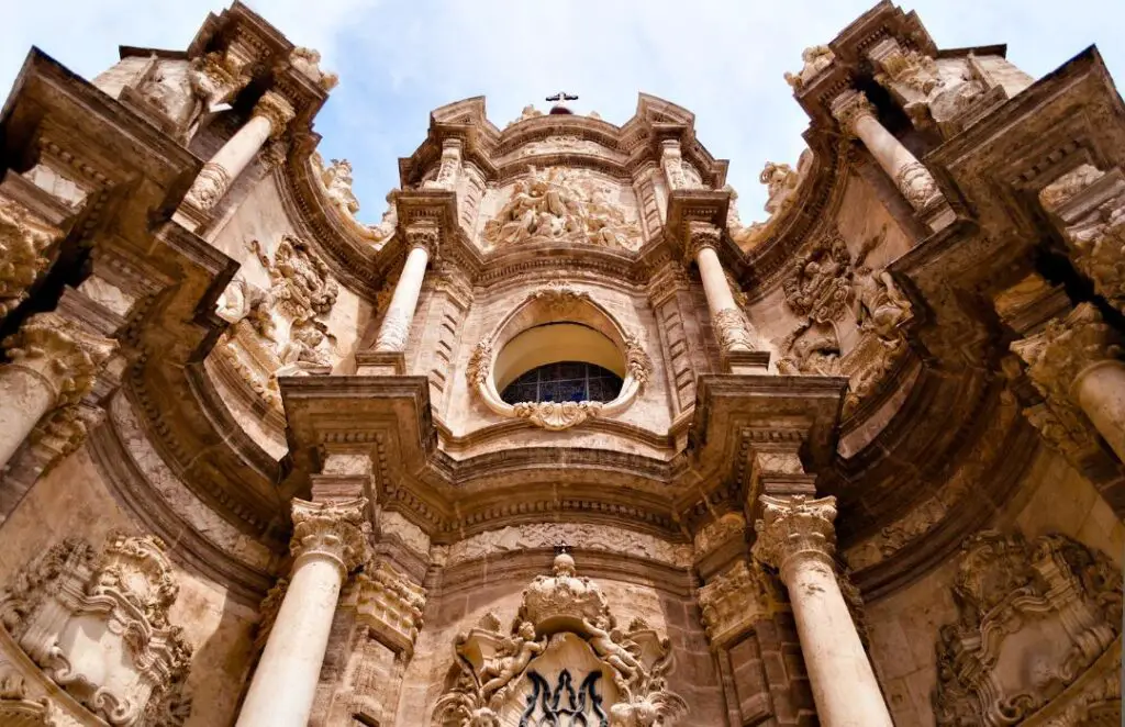 Valencia Itinerary: One Day in Valencia is all you need